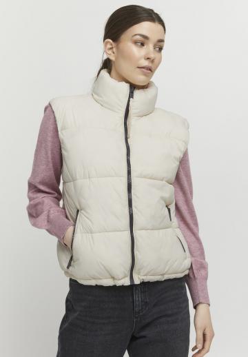 Пуховой жилет