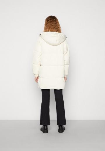 Пуховое пальто