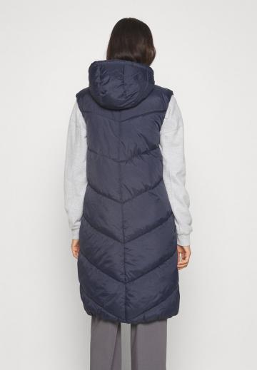 Пуховой жилет