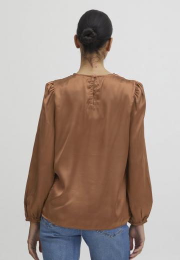 Атласная блузка