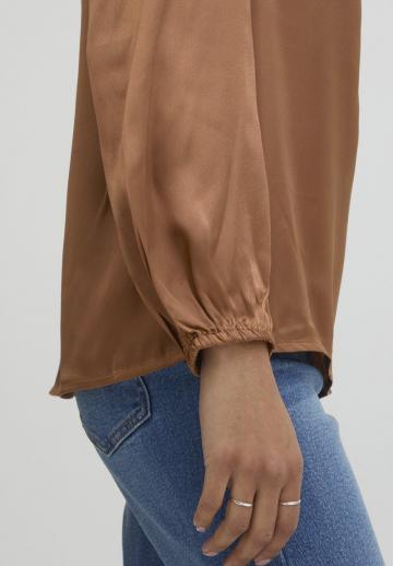 Атласная блузка