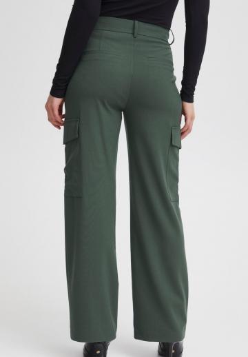 Брюки с накладными карманами