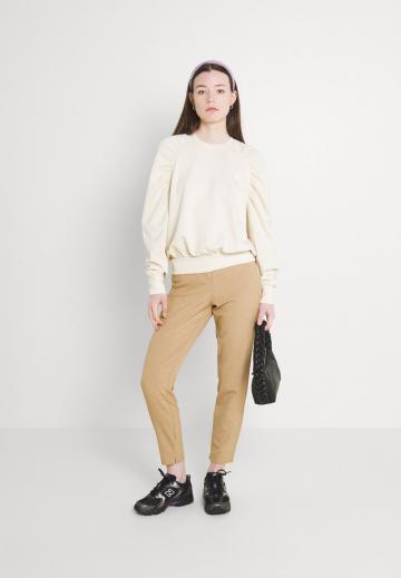 Узкие брюки