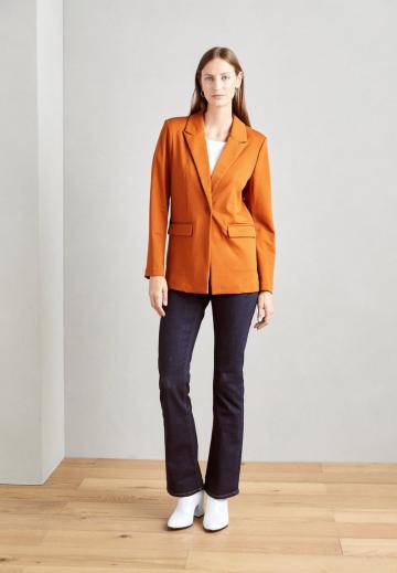 Длинный блейзер