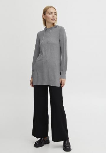 Пуловер с капюшоном