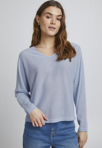 Пуловер с вырезом V