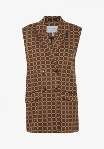 Длинный жилет