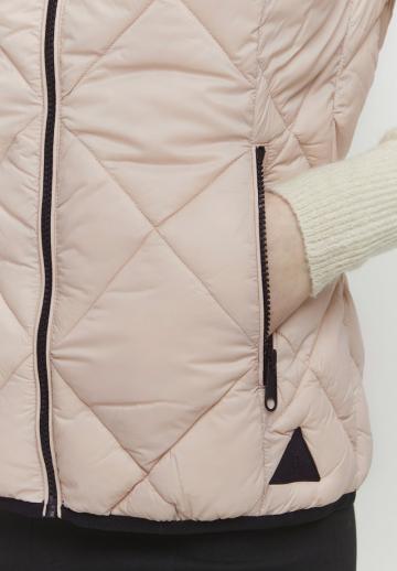 Пуховой жилет