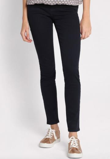 Узкие джинсы