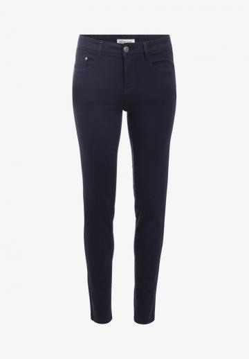 Узкие джинсы