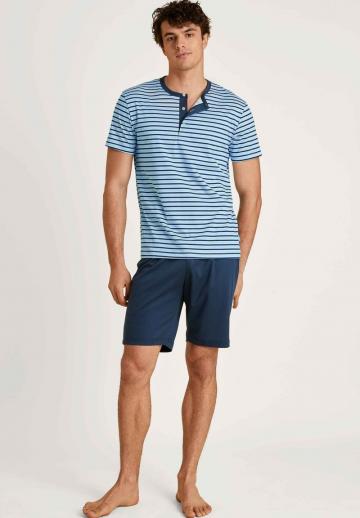 Пижама с шортами