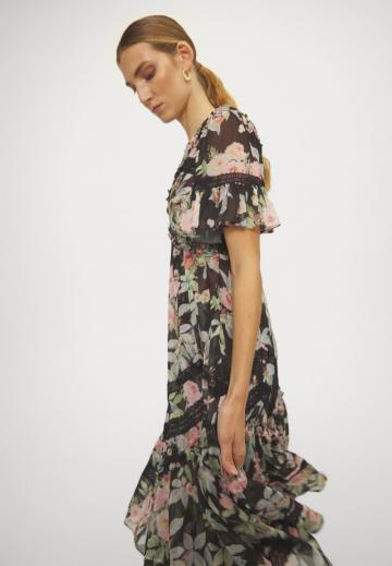 Летнее платье