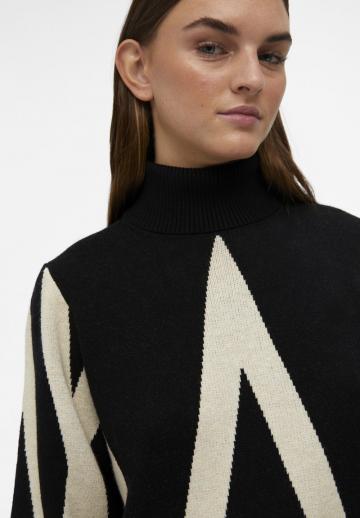 Вязаное платье