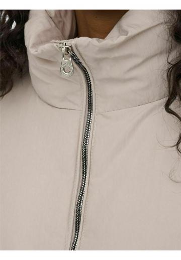 Короткая куртка