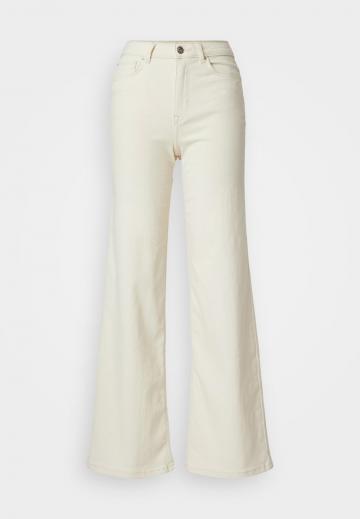 Свободные джинсы