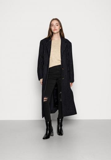 Длинный пуловер