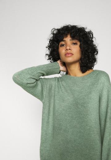 Длинный пуловер