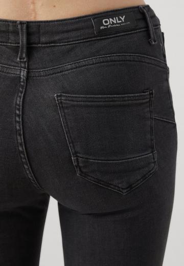 Узкие джинсы