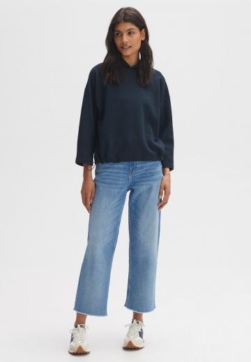 Пуловер с капюшоном