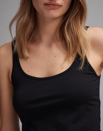 Топ на бретельках