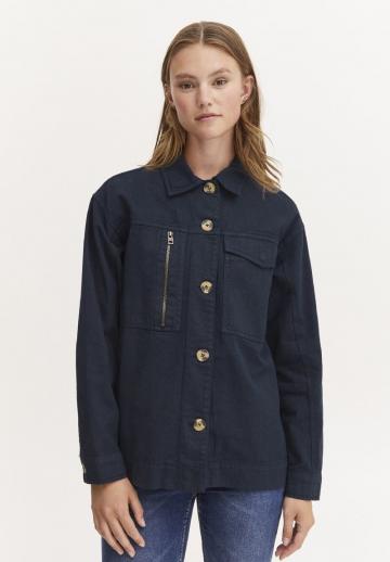 Куртка с накладнымит карманами