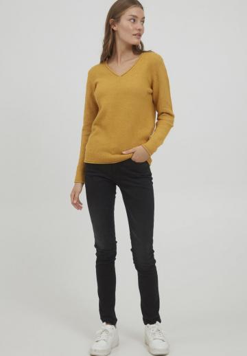 Пуловер с вырезом V