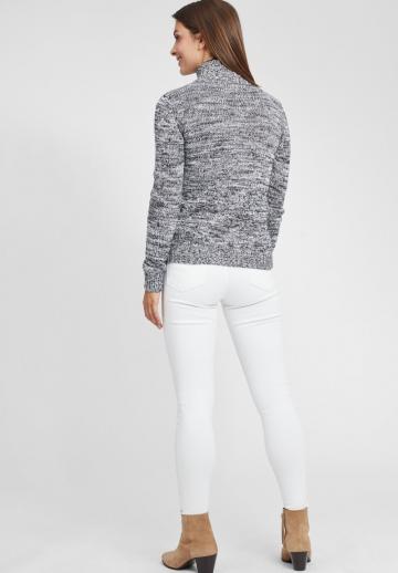 Вязаная кофта