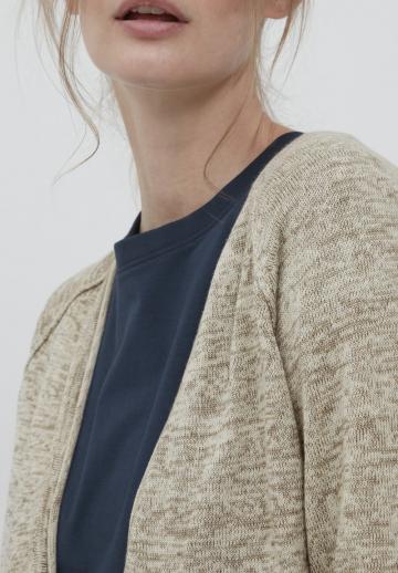 Длинный жилет