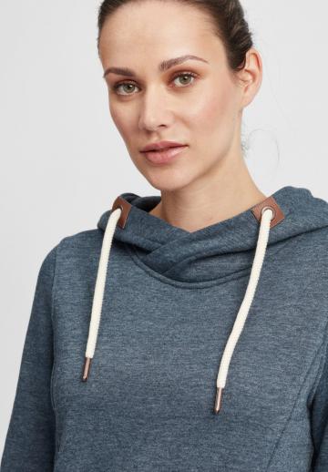 Пуловер с капюшоном