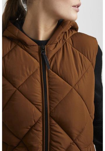 Стеганый жилет