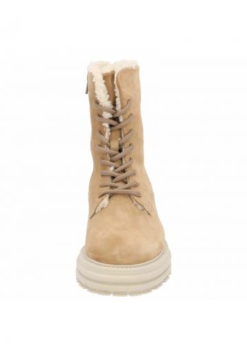 Ботинки на шнуровке