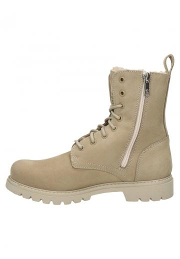 Ботинки на шнуровке