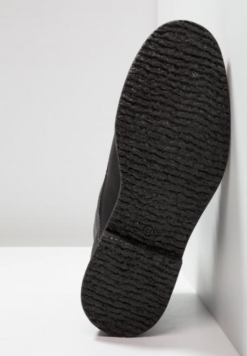 Зимние ботинки