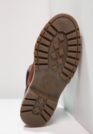 Зимние ботинки