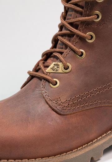 Зимние ботинки