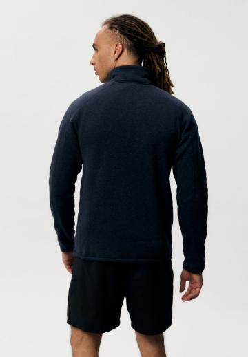 Спортивная кофта