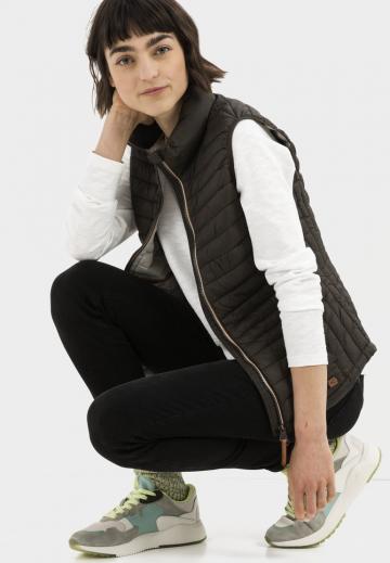 Пуховой жилет