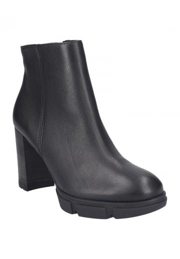 Туфли на высоком каблуке