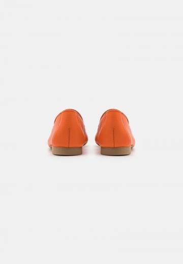 Полуботинки