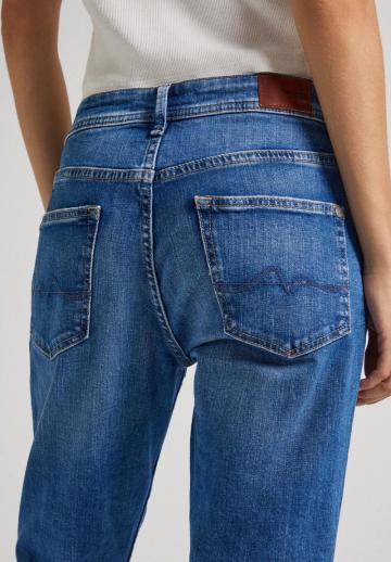 Свободные джинсы
