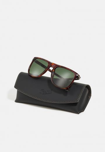 Солнечные очки