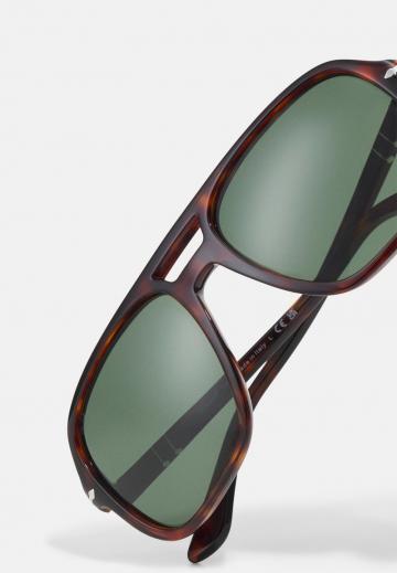 Солнечные очки