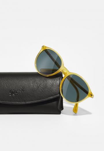 Солнечные очки