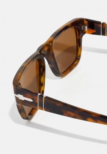 Солнечные очки