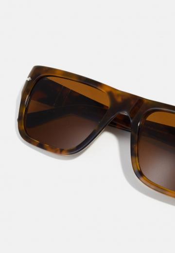 Солнечные очки