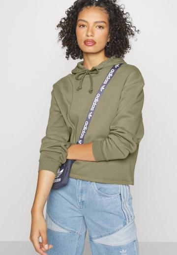 Пуловер с капюшоном