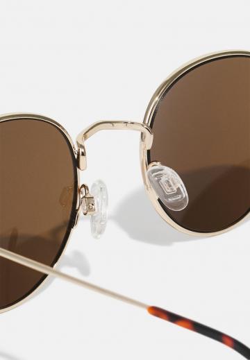 Солнечные очки