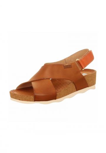 Босоножки на танкетке