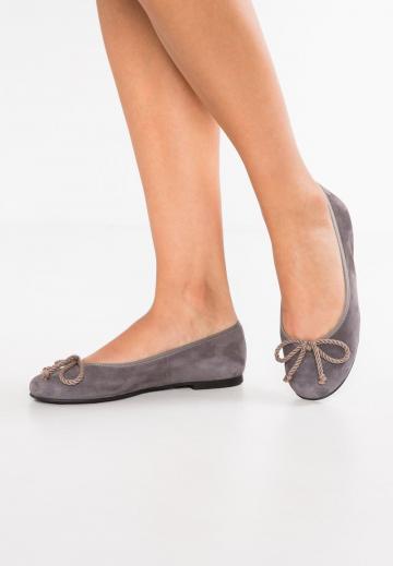 Спортивные балетки