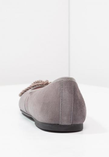 Спортивные балетки